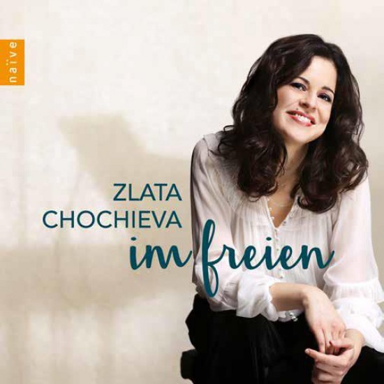 ZLATA CHOCHIEVA - Im Freien