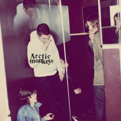 ARCTIC MONKEYS - Humbug